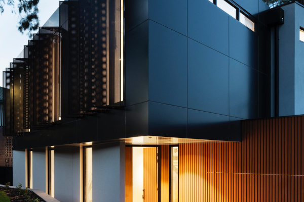 r-architecture-JvQ0Q5IkeMM-unsplash